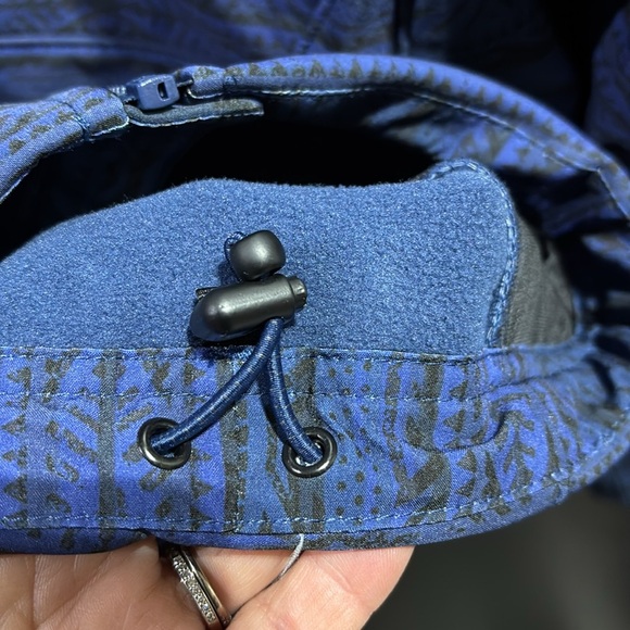 ARIAT Wind & Water Resistant,soft shell tech, winter jacket,zip up,pockets,logo - Picture 10 of 15